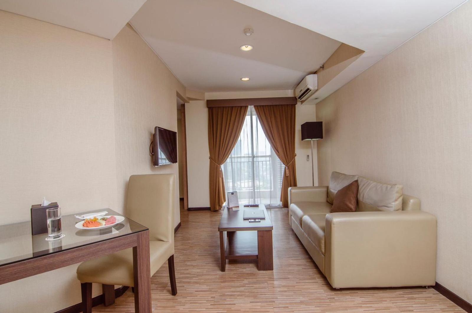 Nemuru Grand Serpong Panunggangah Esterno foto
