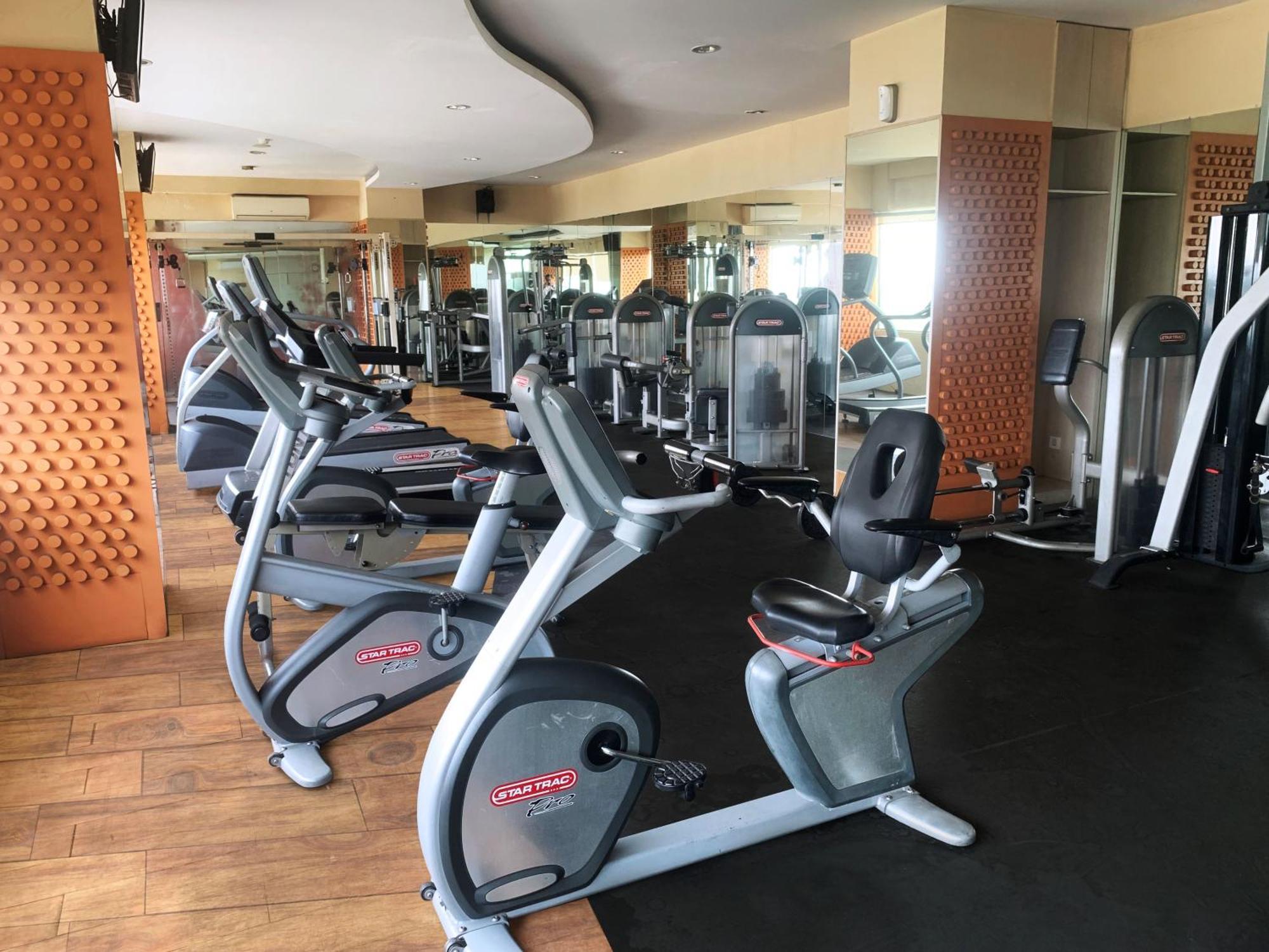Nemuru Grand Serpong Panunggangah Esterno foto