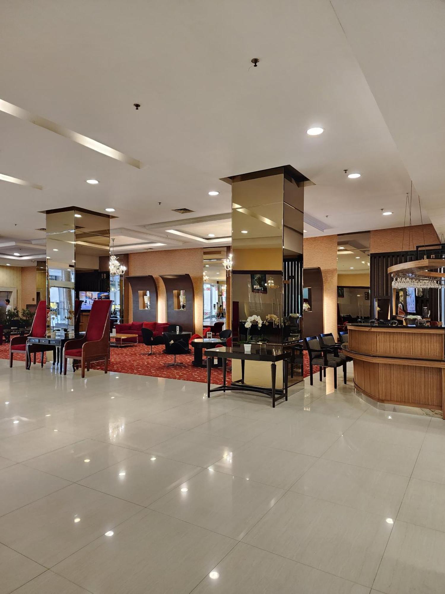 Nemuru Grand Serpong Panunggangah Esterno foto
