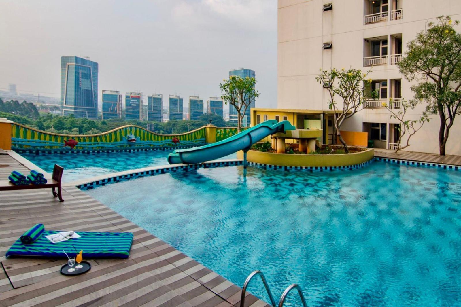 Nemuru Grand Serpong Panunggangah Esterno foto