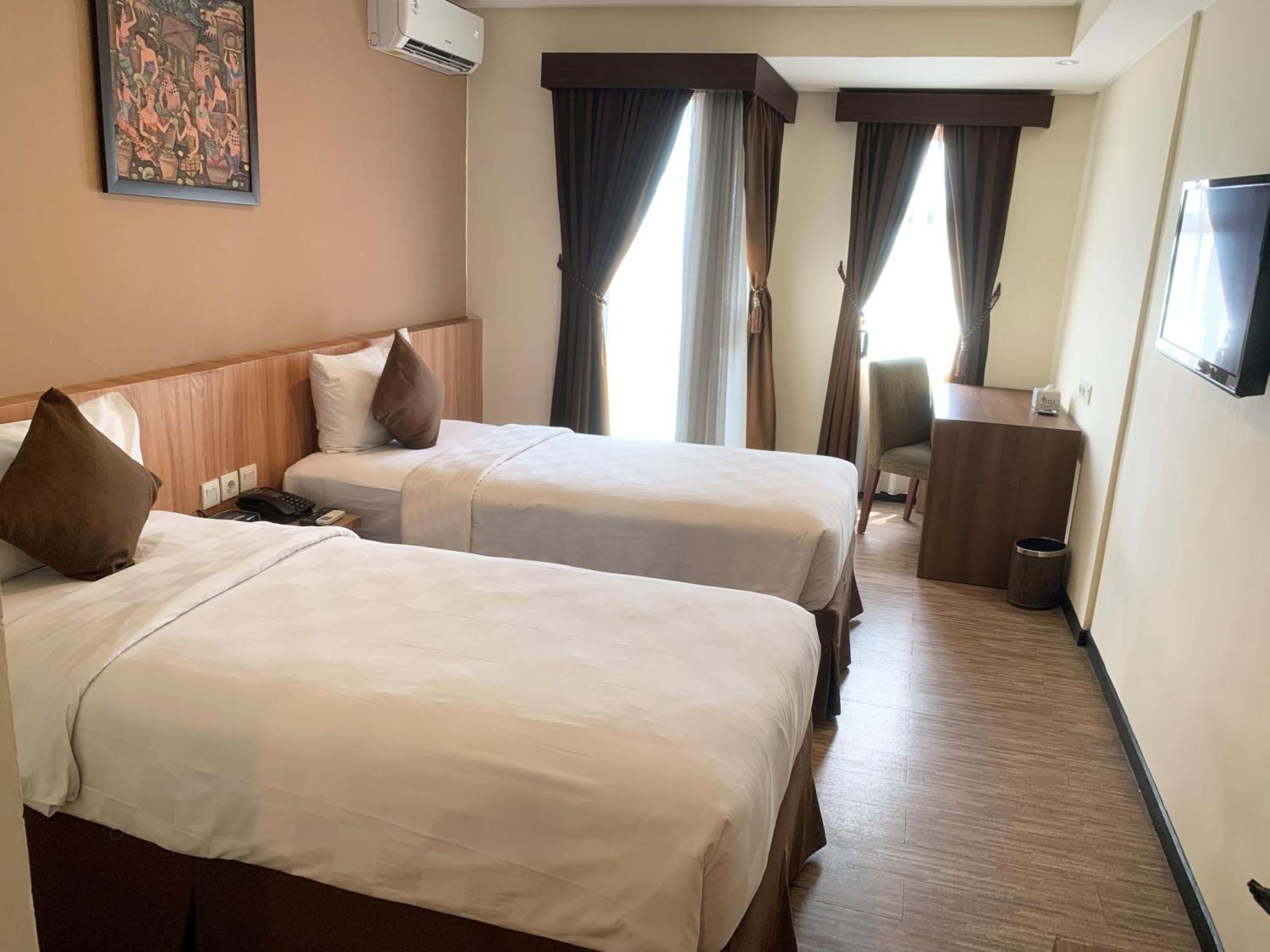 Nemuru Grand Serpong Panunggangah Esterno foto