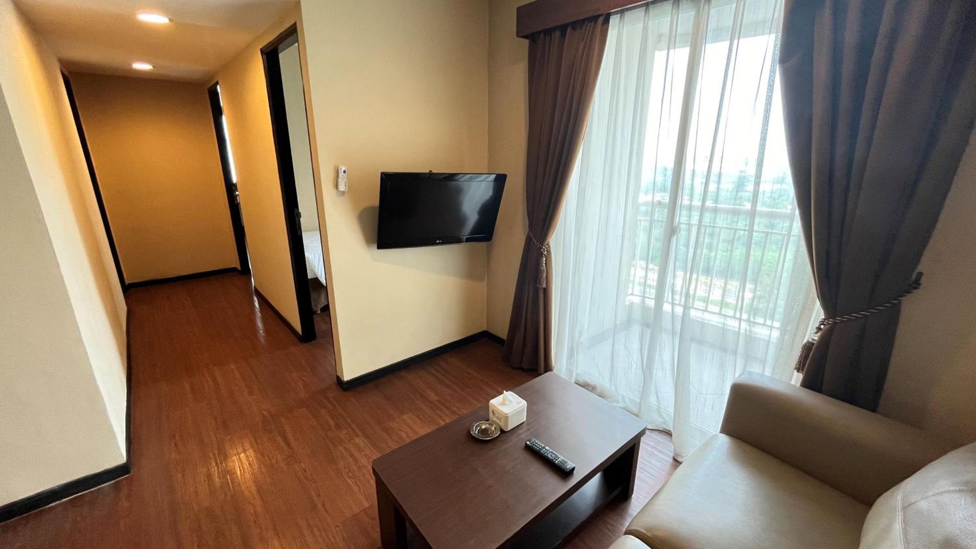 Nemuru Grand Serpong Panunggangah Esterno foto