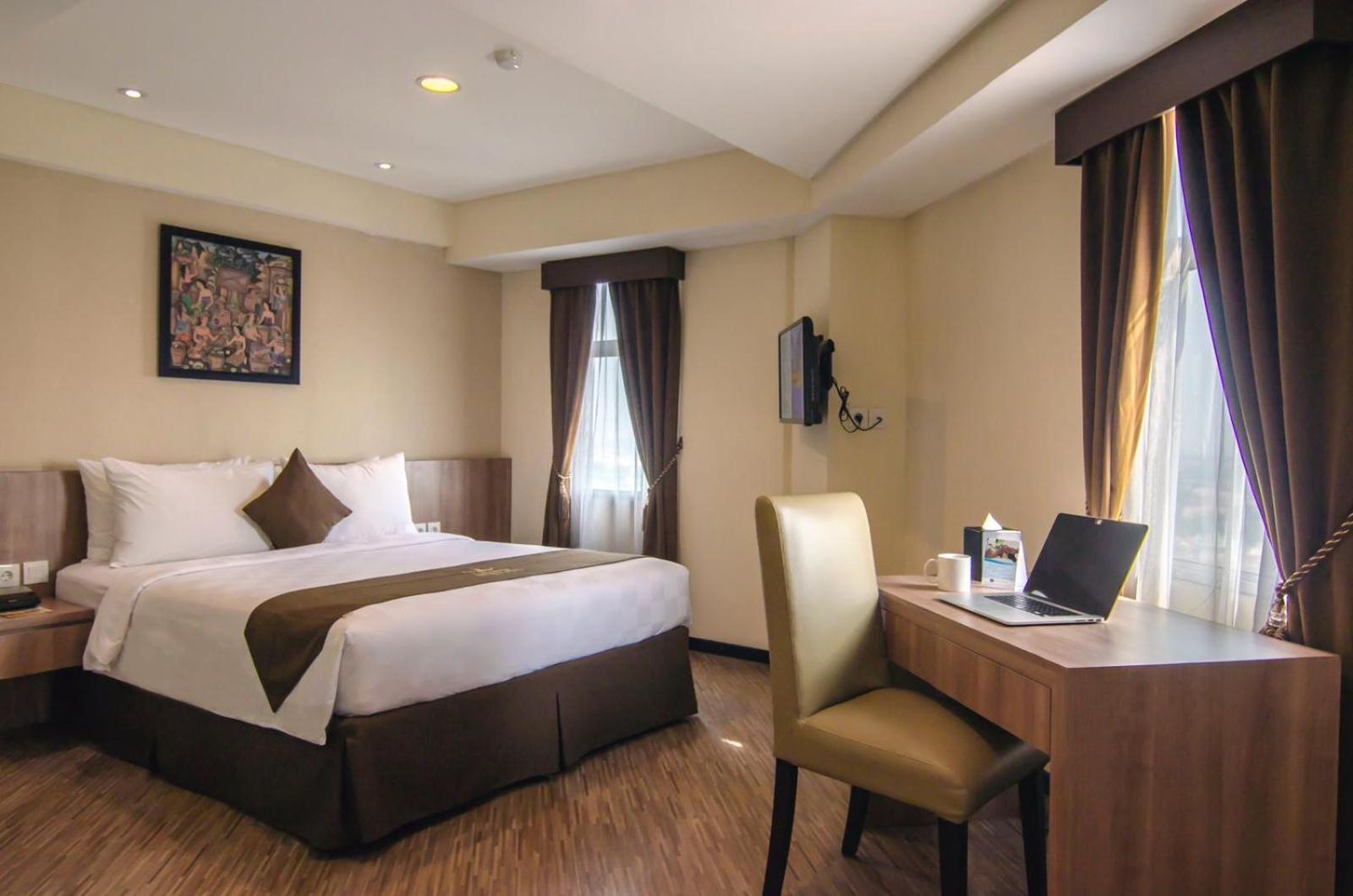 Nemuru Grand Serpong Panunggangah Esterno foto