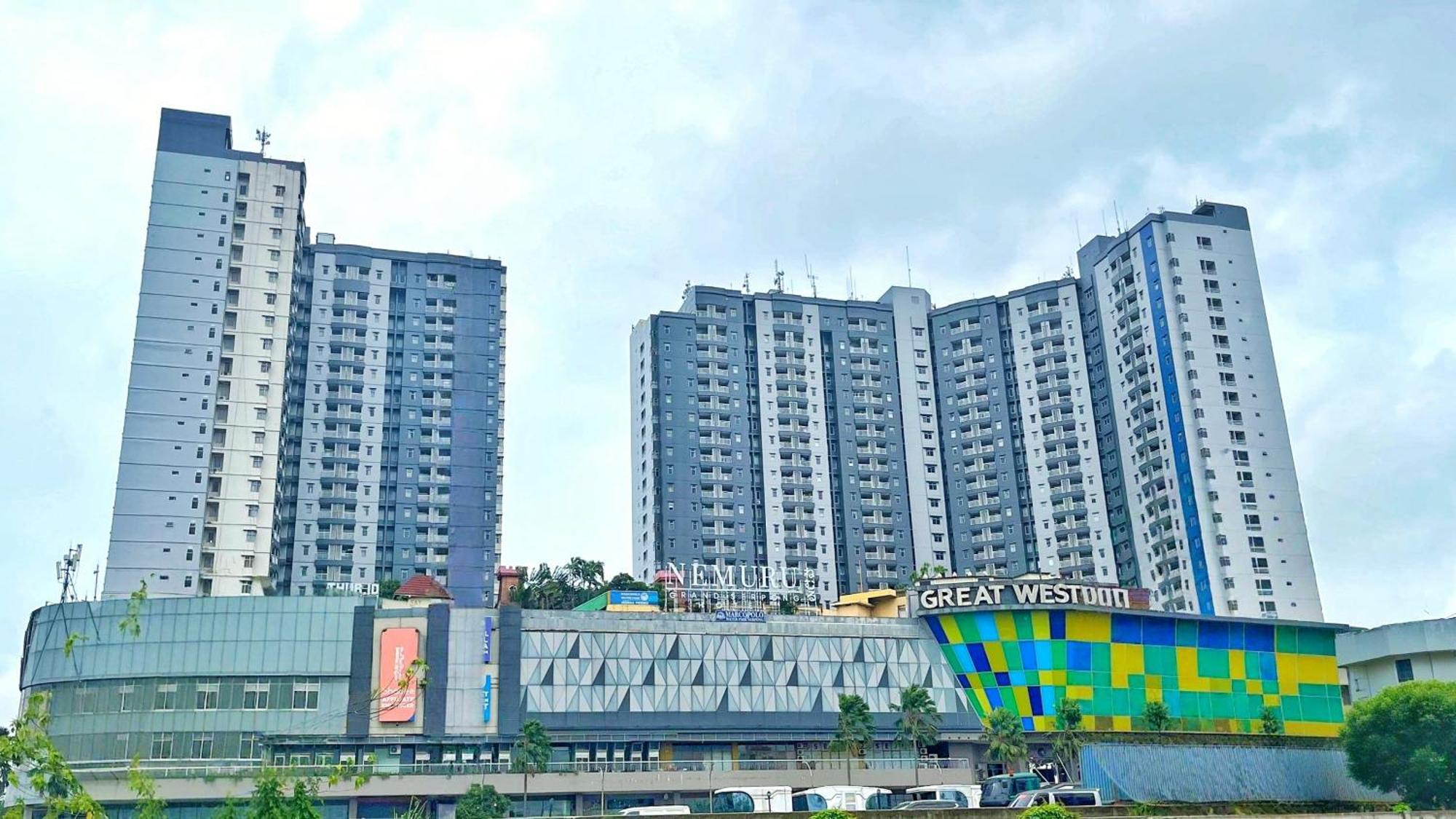 Nemuru Grand Serpong Panunggangah Esterno foto